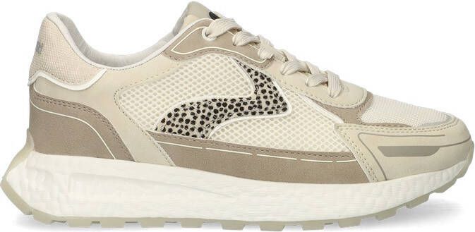 Maruti June lage sneakers