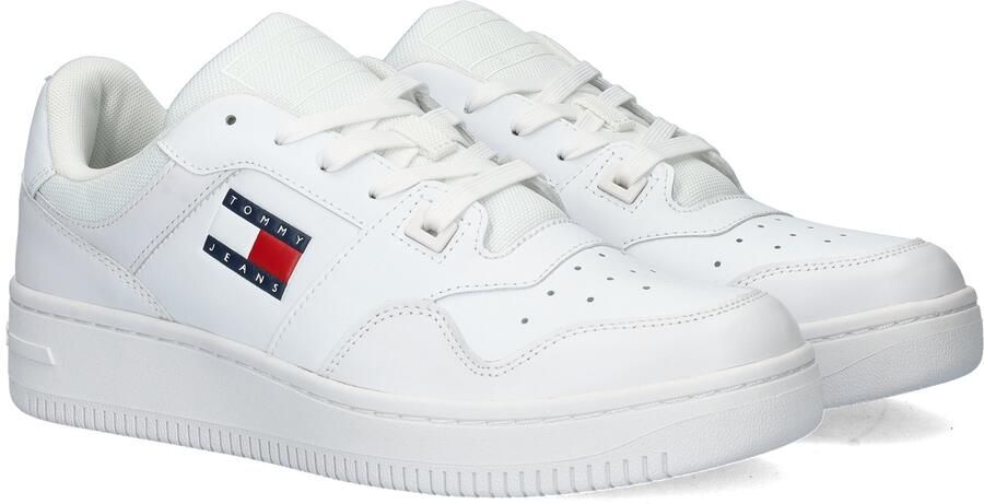 TOMMY JEANS Plateausneakers TJW RETRO BASKET FLATFORM ESS met logo-tekst in de zool vrijetijdsschoen lage schoen veterschoen - Foto 10