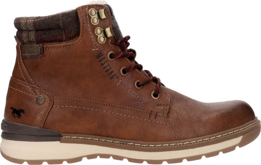 Mustang Shoes Winterlaarzen casual mode veterschoenen winterlaarzen met oogjes en logo-patch - Foto 8