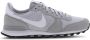 Nike Wmns Internationalist Sneakers Dames wolf grey white pure platinum black maat: 37.5 beschikbare maaten:37.5 - Thumbnail 1