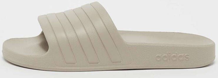 adidas Originals Adilette Aqua Badslippers adidas Adilette in beige formaten: 37