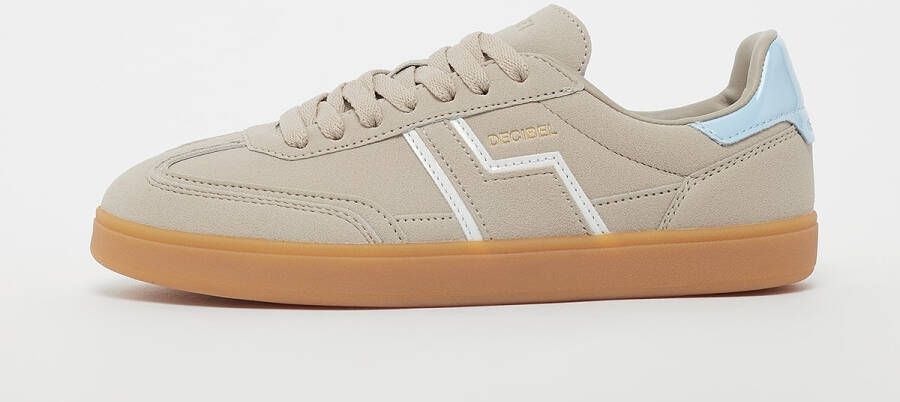 Decibel T Classic (GS) Lifestyle in beige formaten: 37.5