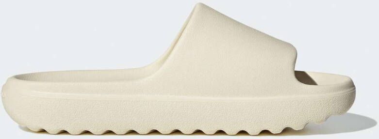adidas Originals Adilette Lumia Badelatschen women beige Schoenen