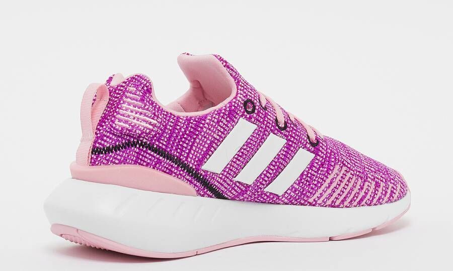 adidas Originals Swift Run 22 Sneaker