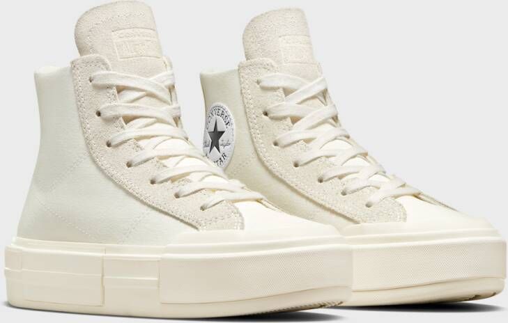 Converse Chuck Taylor All Star Cruise in Beige