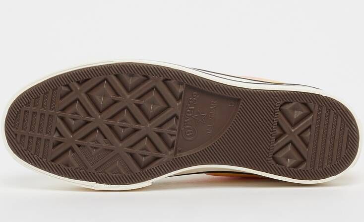 Converse Chuck Taylor All Star in Beige