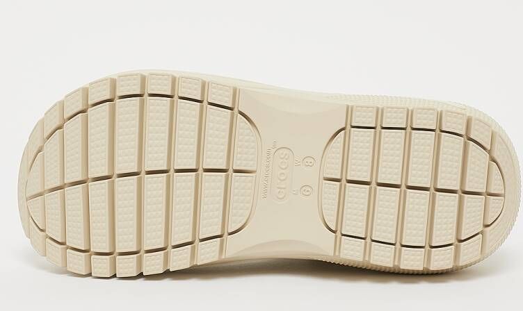Crocs Classic Mega Crush in Beige
