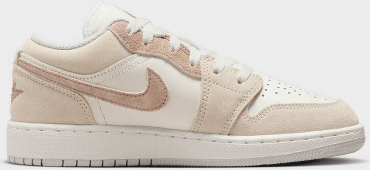 Jordan 1 Low SE (GS) unisex Basketball beige Schoenen