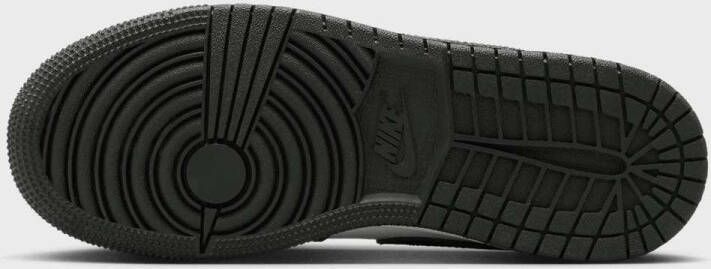 Jordan Air 1 Low (GS) Air Retro in wit formaten: 36.5