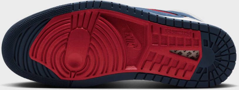 Jordan Air 1 Zoom CMFT 4 Air 1 in grijs formaten: 42.5