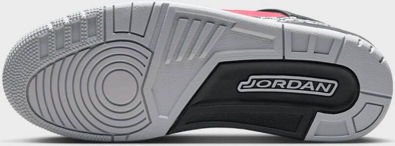 Jordan Spizike Low Basketball in rood formaten: 46
