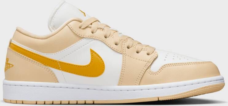 Jordan WMNS Air 1 Low in Beige Oranje