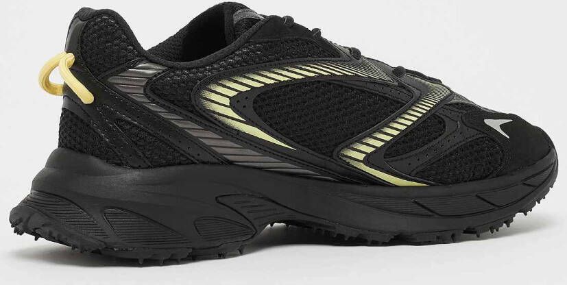 Lacoste L003 Neo Shot Running in zwart formaten: 41