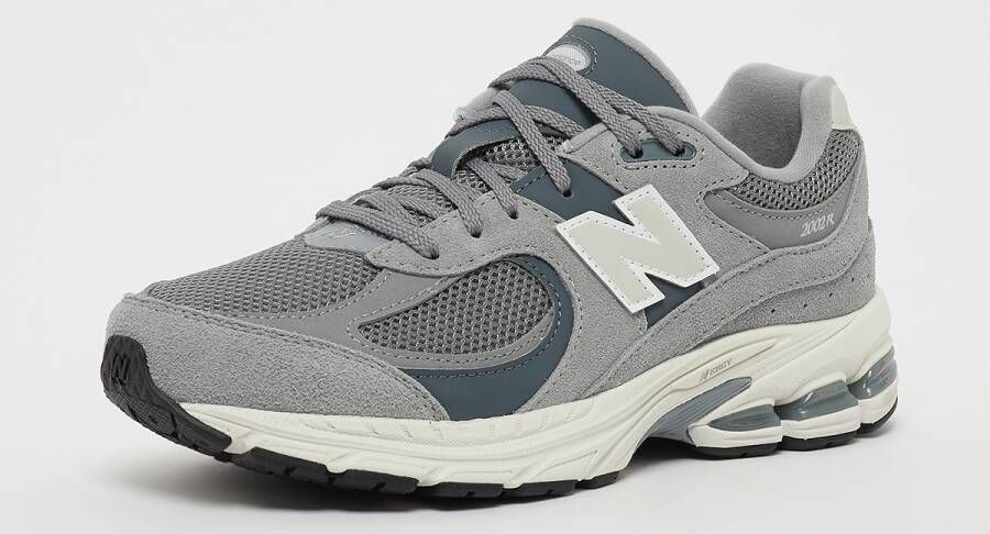 New Balance 2002R (GS) in Grijs