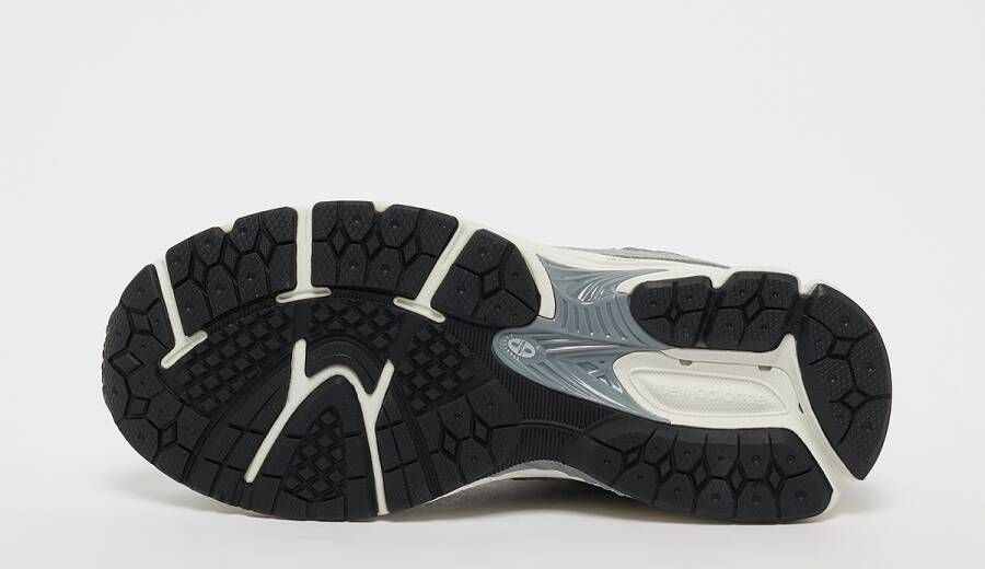New Balance 2002R (GS) in Grijs