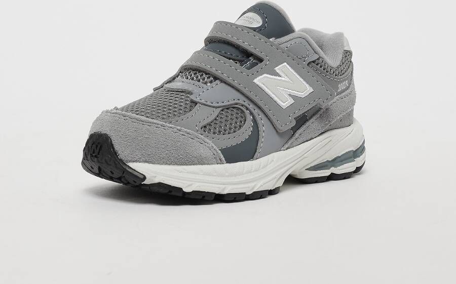 New Balance 2002R