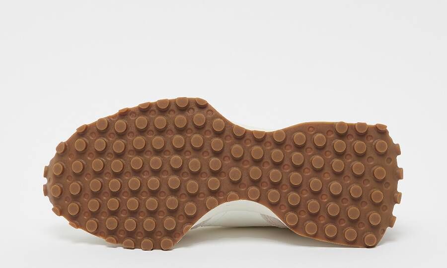 New Balance 327 in Beige
