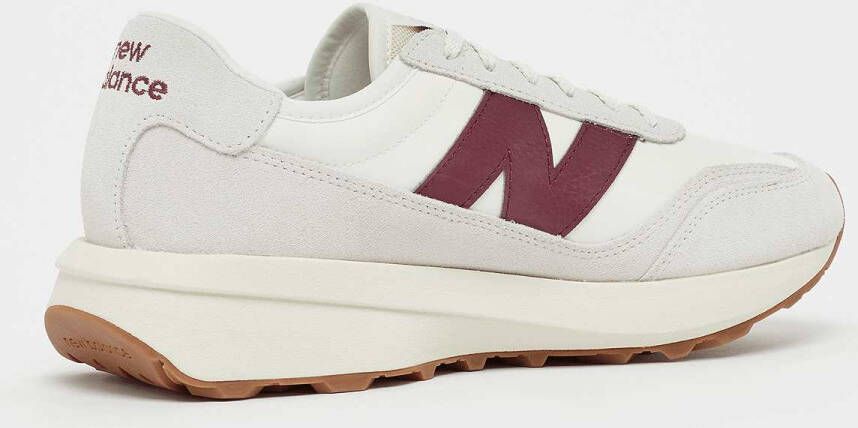 New Balance 370 Running in beige formaten: 41.5