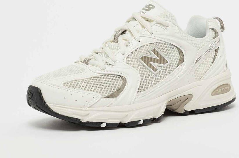 New Balance 530 in beige formaten: 37.5