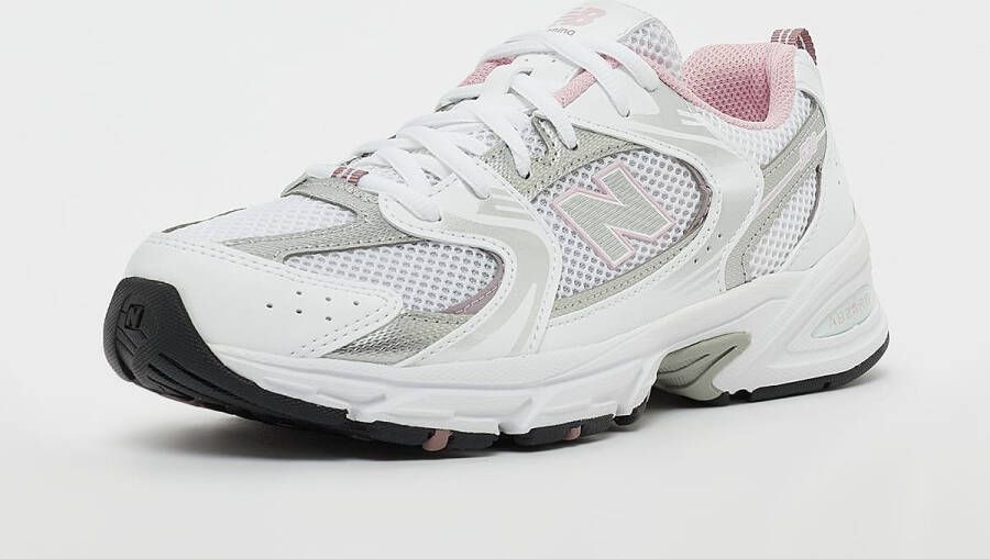 New Balance 530 (GS) 530 in wit formaten: 40