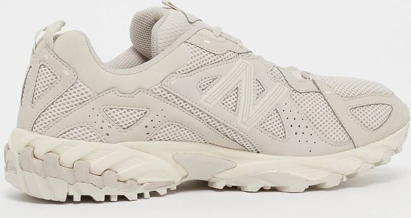 New Balance 610 in Beige