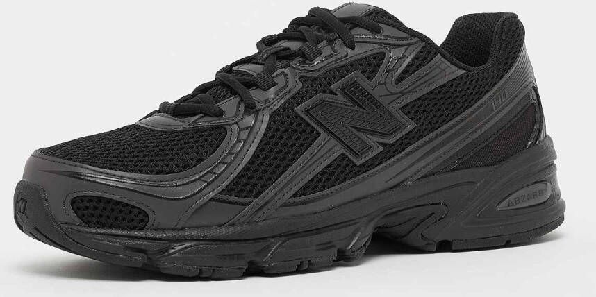 New Balance 740 Running in zwart formaten: 41.5