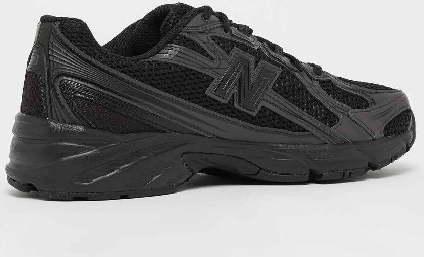 New Balance 740 Running in zwart formaten: 41.5