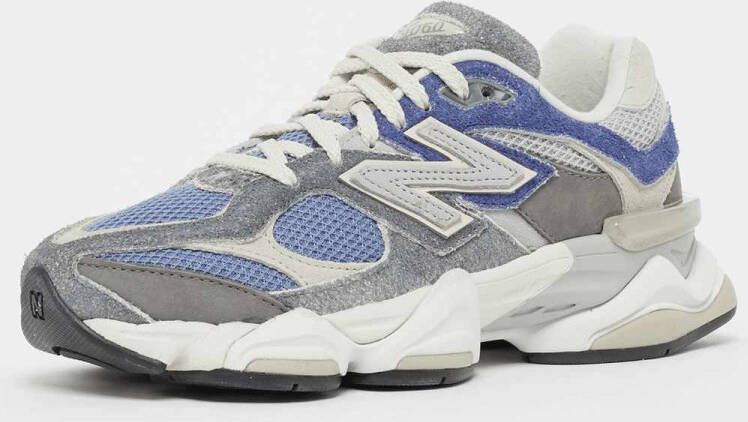 New Balance 9060 Lifestyle in grijs formaten: 37.5