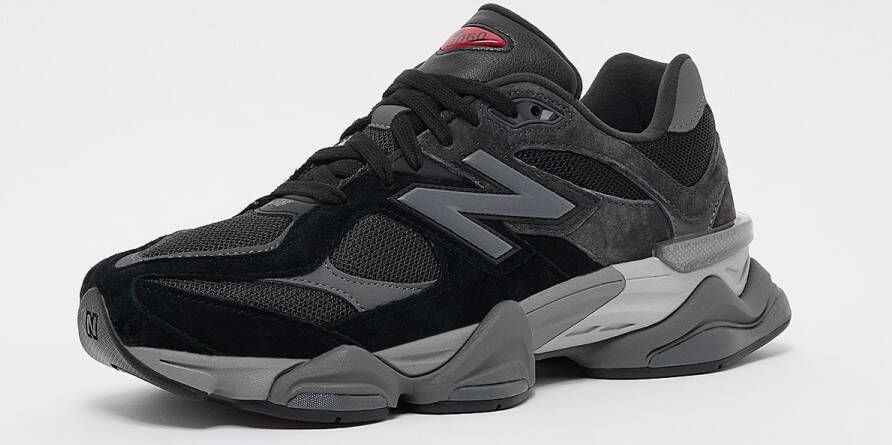 New Balance 9060 Lifestyle in zwart formaten: 38.5