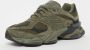 New Balance 9060 olive grey Lifestyle in groen formaten: 42.5 - Thumbnail 2