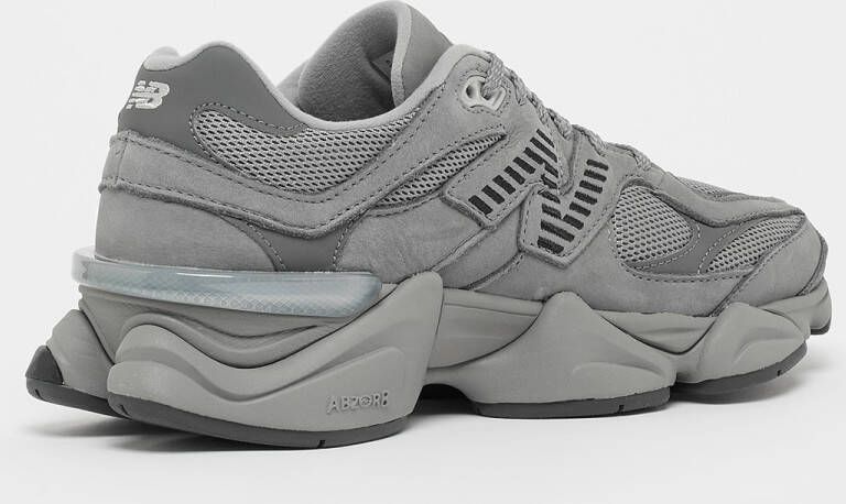 New Balance 9060 Lifestyle in grijs formaten: 37