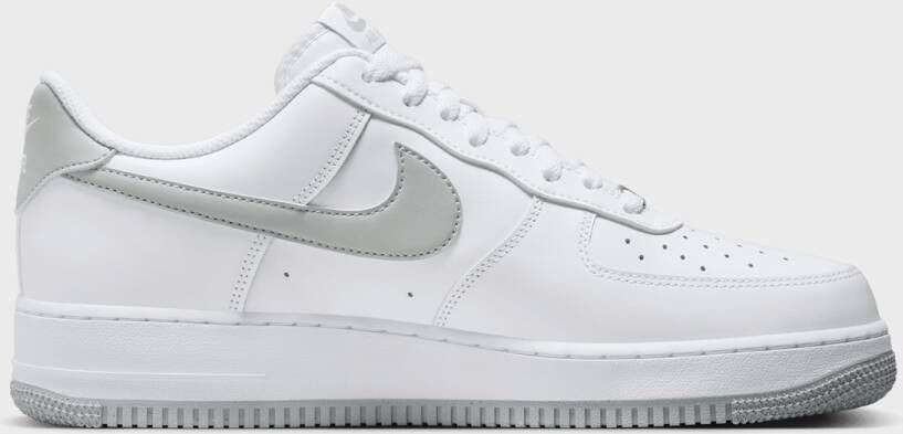Nike Air Force 1 '07 in Wit