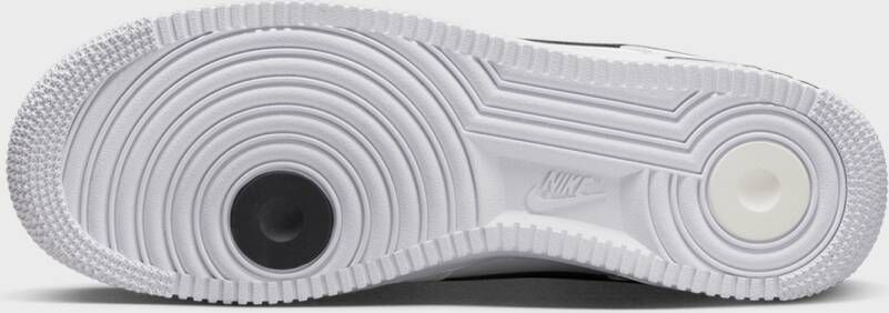 Nike Air Force 1 '07 LV8