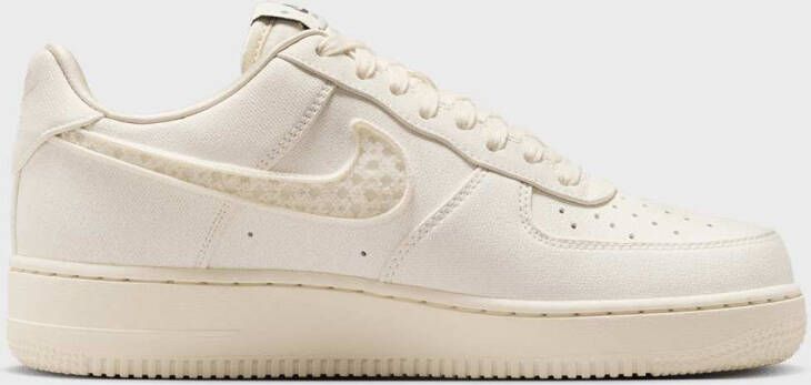 Nike Air Force 1 '07 LX women beige Schoenen