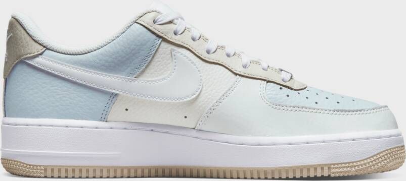 Nike Air Force 1 '07 SN in Blauw