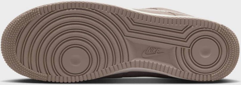 Nike Air Force 1`07 LV8 men 1 bruin Schoenen