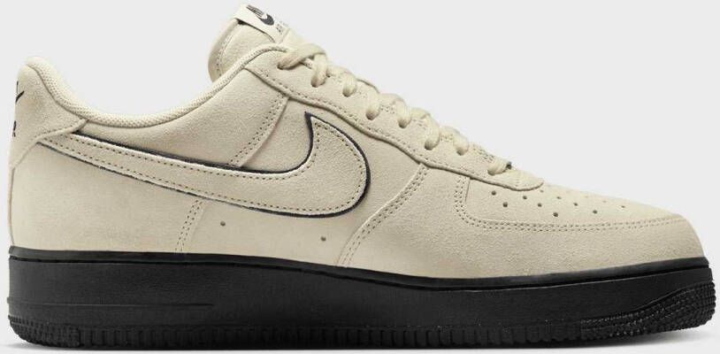 Nike Air Force 1`07 LV8 men 1 beige Schoenen