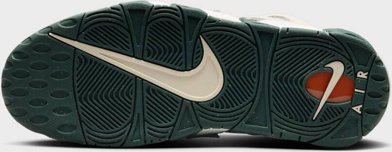 Nike Air More Uptempo '96 Air More Uptempo in wit formaten: 43