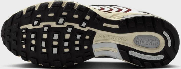 Nike Air Pegasus Lifestyle in wit formaten: 37.5