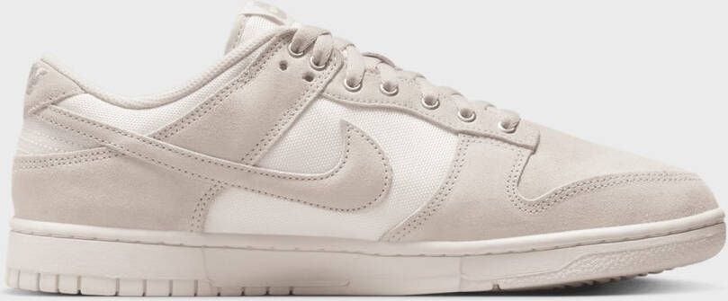 Nike Dunk Low Dunk in beige formaten: 44.5