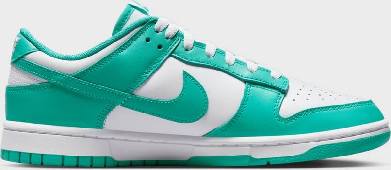 Nike Dunk Low Retro Bttys Basketball Schoenen white clear jade white maat: 42 beschikbare maaten:42