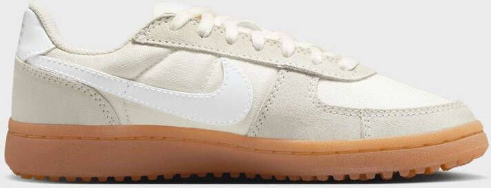 Nike Field General (GS) Lifestyle in beige formaten: 36
