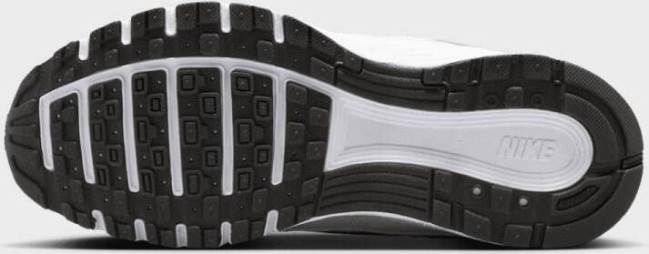 Nike P-6000 (GS) Lifestyle in wit formaten: 36