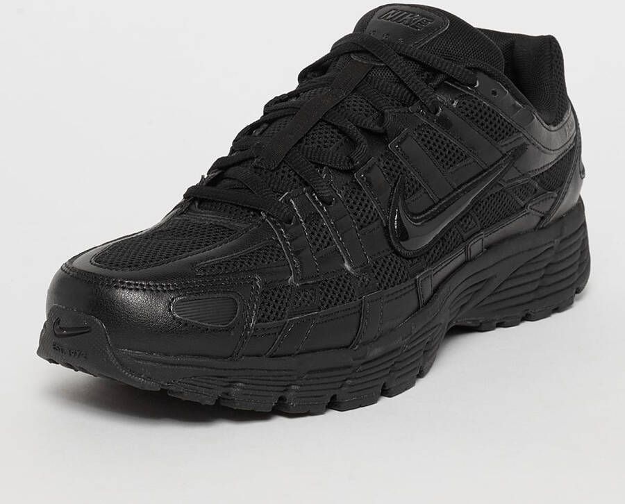Nike P-6000 in zwart formaten: 42