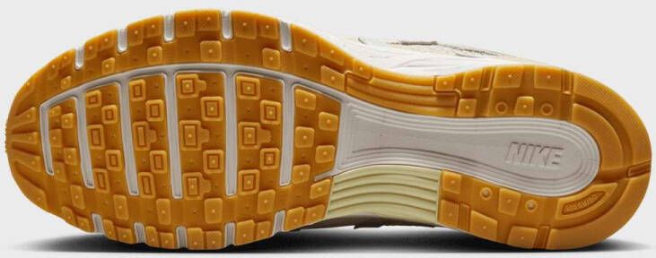 Nike P-6000 in beige formaten: 36.5