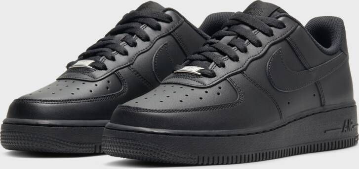 Nike WMNS Air Force 1 in Zwart