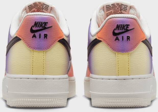 Nike WMNS Air Force 1 '07