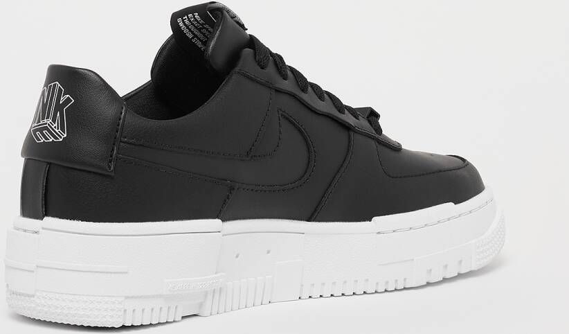 Nike WMNS Air Force 1 Pixel