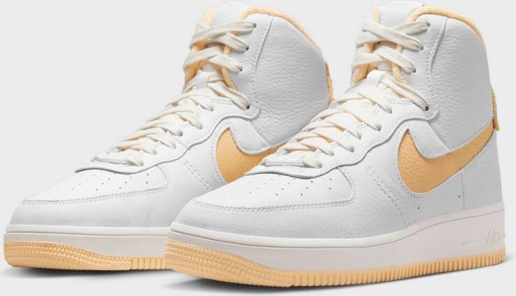 Nike Wmns Air Force 1 Sculpt Basketball Schoenen white pale vanilla pale vanilla sail maat: 38 beschikbare maaten:36.5 37.5 38.5 39 40.5 4