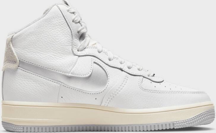 Nike Wmns Air Force 1 Sculpt Basketball Schoenen summit white silver coconut milk maat: 37.5 beschikbare maaten:37.5 36.5